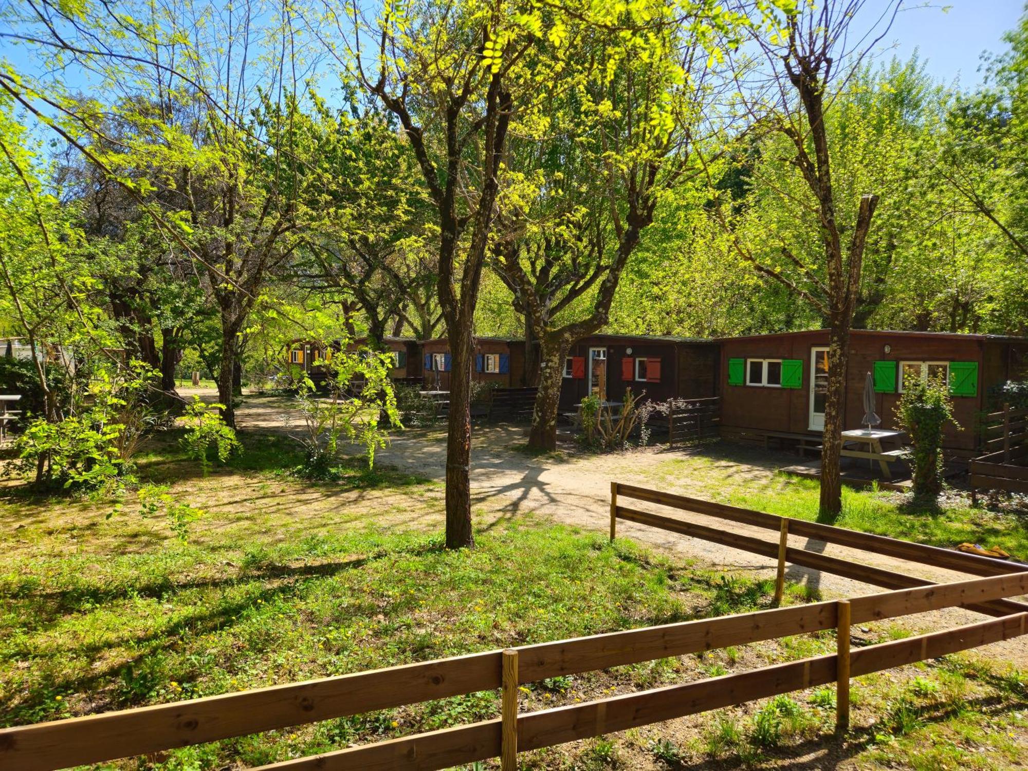 Vallon-Pont-dʼArc Camp Des Gorges - Camping Nature מראה חיצוני תמונה