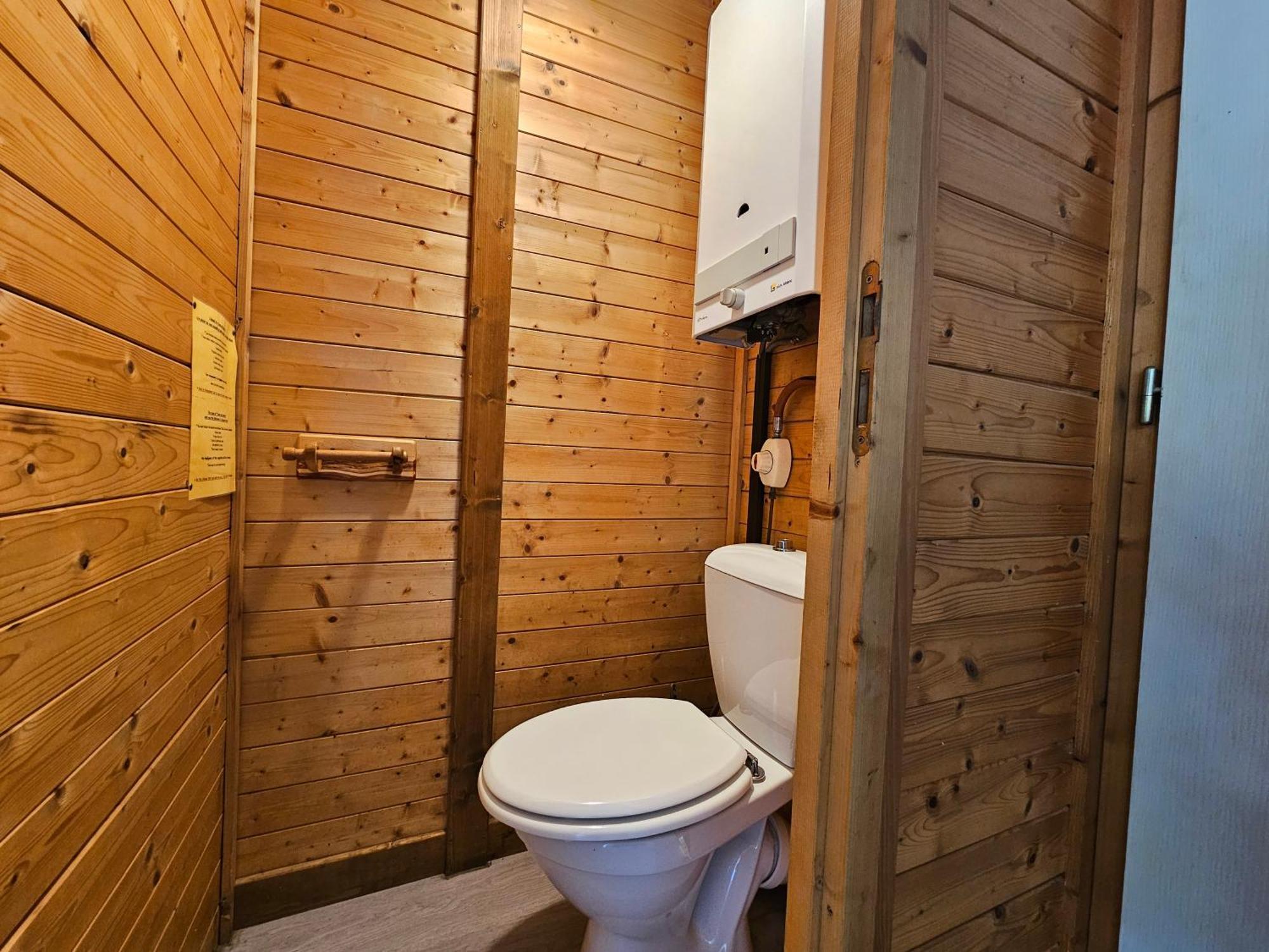 Vallon-Pont-dʼArc Camp Des Gorges - Camping Nature חדר תמונה